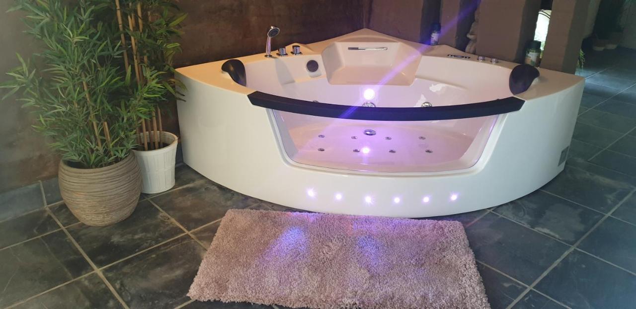 Authentic Wellnesshoeve Hansbeke Экстерьер фото